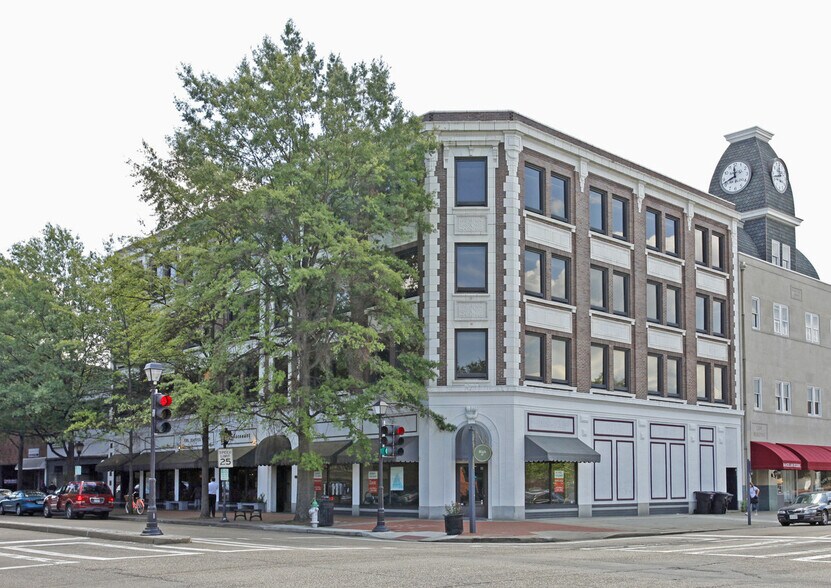 Primary Photo Of 339 High St, Portsmouth Apartments For Lease