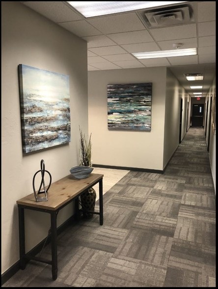 More Photos Of 1215 Crossroads Blvd, Norman Medical For Lease