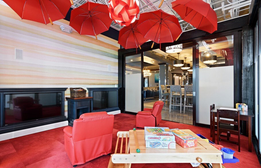 More Photos Of 21660 W Field Pky, Deer Park Office For Sale