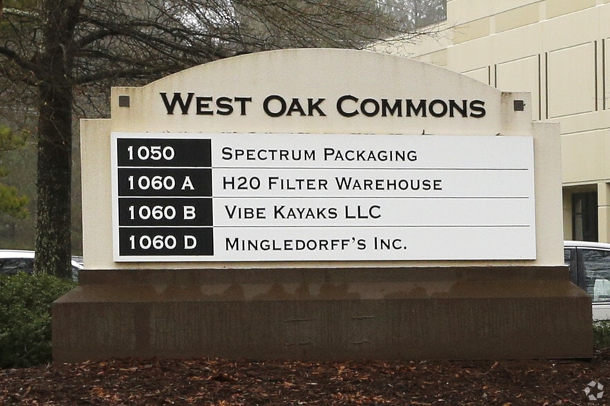 More Photos Of 1050 Triad Ct, Marietta Warehouse For Lease