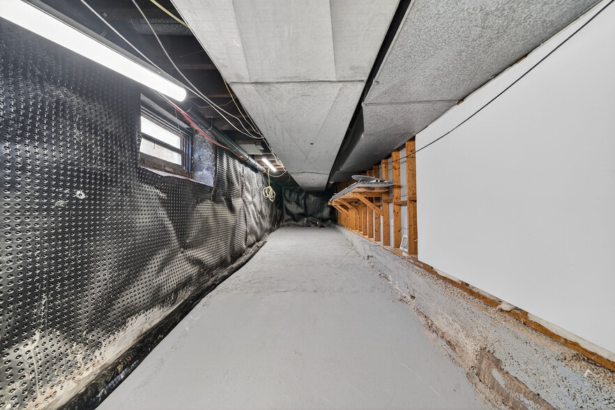 More Photos Of 50 Earl St, Hamilton Daycare Center For Sale