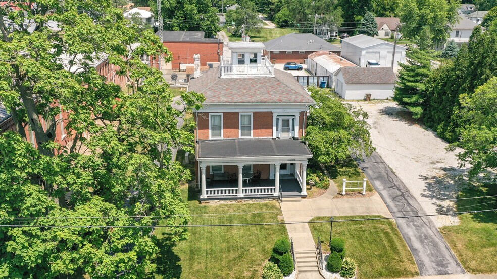 More Photos Of 212 E Main St, Carlinville Office Residential For Sale