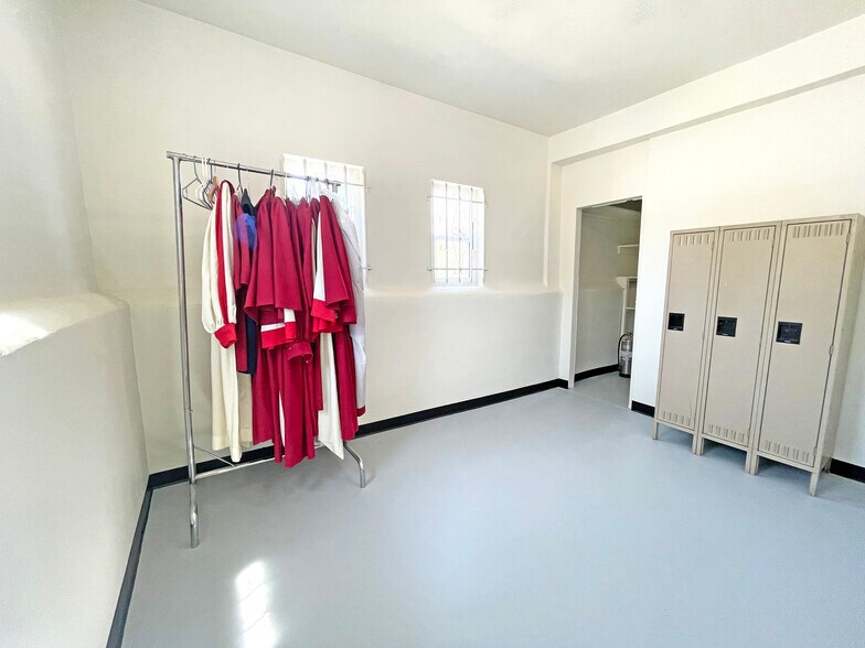 More Photos Of 1567 S Reservoir St, Pomona Religious Facility For Sale