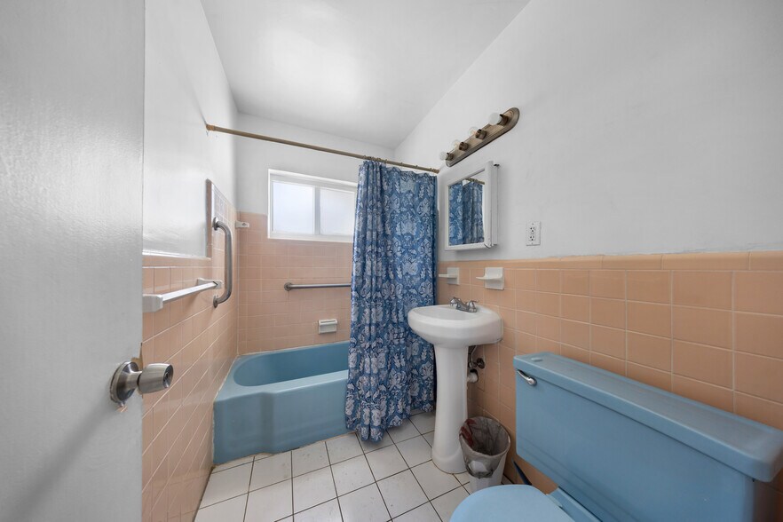 More Photos Of 625 75th St, Miami Beach Apartments For Sale