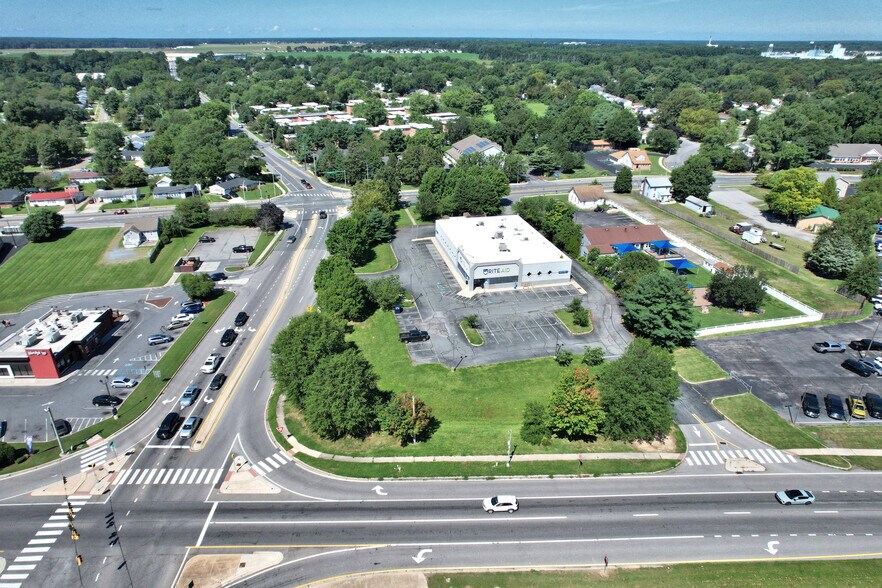 More Photos Of 1580 S Dupont Hwy, Dover General Retail For Lease
