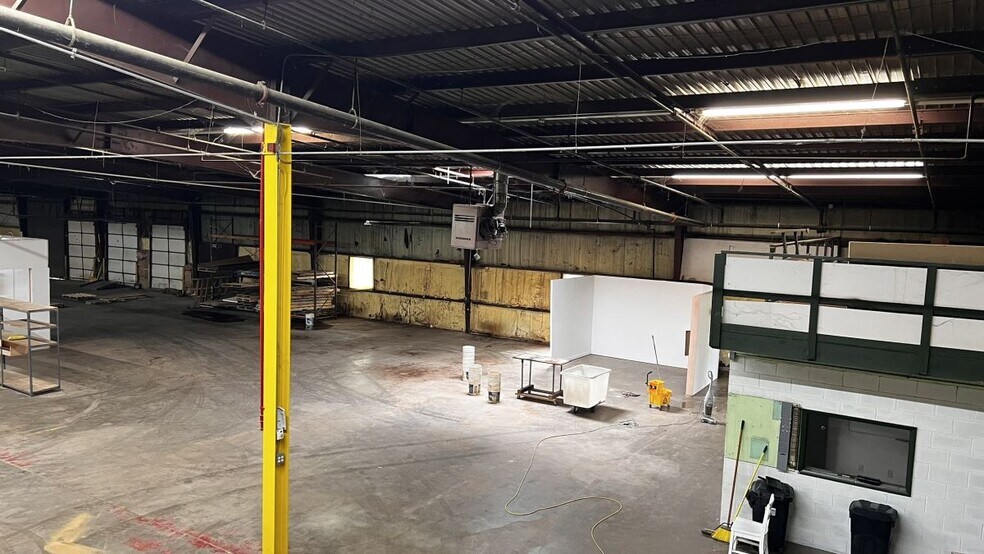 More Photos Of 1652 Ellen Rd, Benton Harbor Manufacturing For Sale