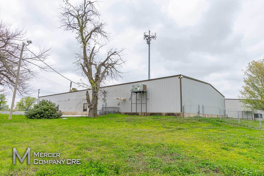More Photos Of 340 S Eckroat St, Oklahoma City Unknown For Lease