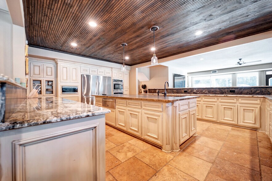 More Photos Of 5607 Sapp Rd, Conroe Lodge Meeting Hall For Sale