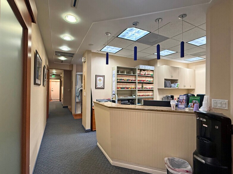 More Photos Of 255 George Bush Blvd, Delray Beach Medical For Sale