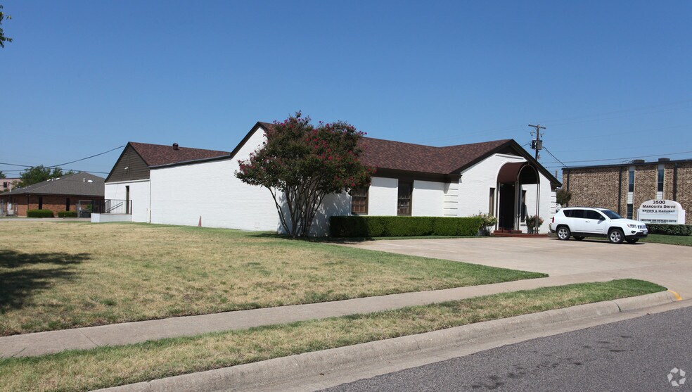 More Photos Of 3500 Marquita Dr, Fort Worth Office For Sale