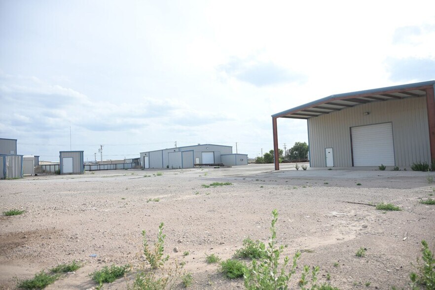 More Photos Of 3611 E State Highway 158, Midland Unknown For Lease