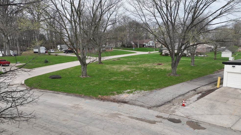More Photos Of 500 Old Indiana 28 Hwy, Williamsport Freestanding For Sale