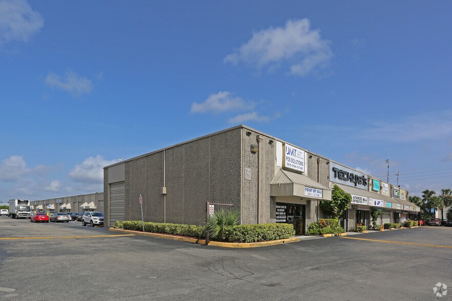 More Photos Of 7200-7256 NW 31st St, Miami Light Manufacturing For Lease