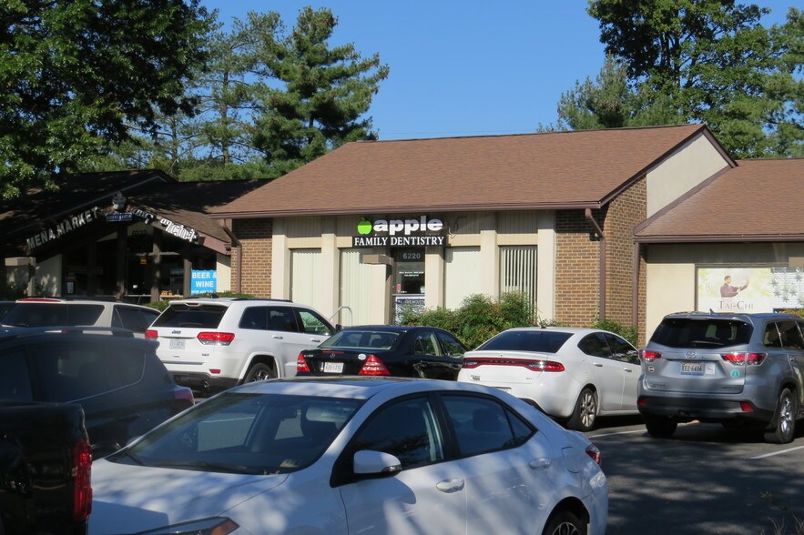 More Photos Of 6206-6230 Rolling Rd, Springfield Unknown For Lease