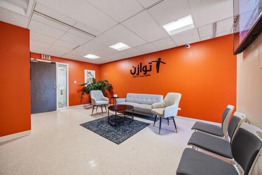 More Photos Of 7000 W 111th St, Worth Medical For Sale