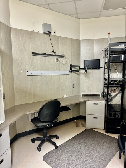 More Photos Of 1301 E State St, Delmar Freestanding For Sale