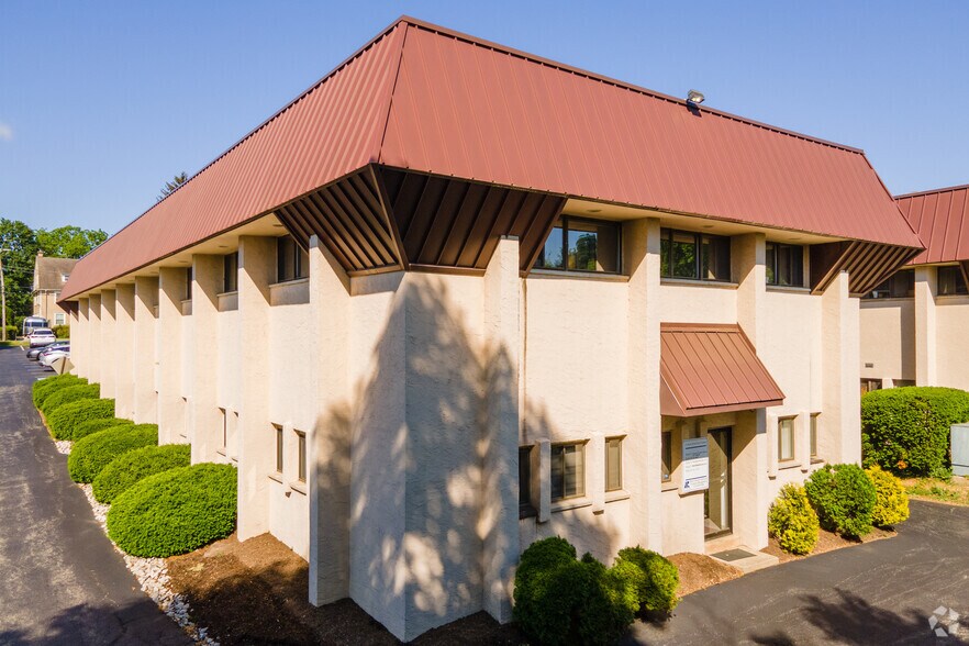 More Photos Of 45 Darby Rd, Paoli Unknown For Sale