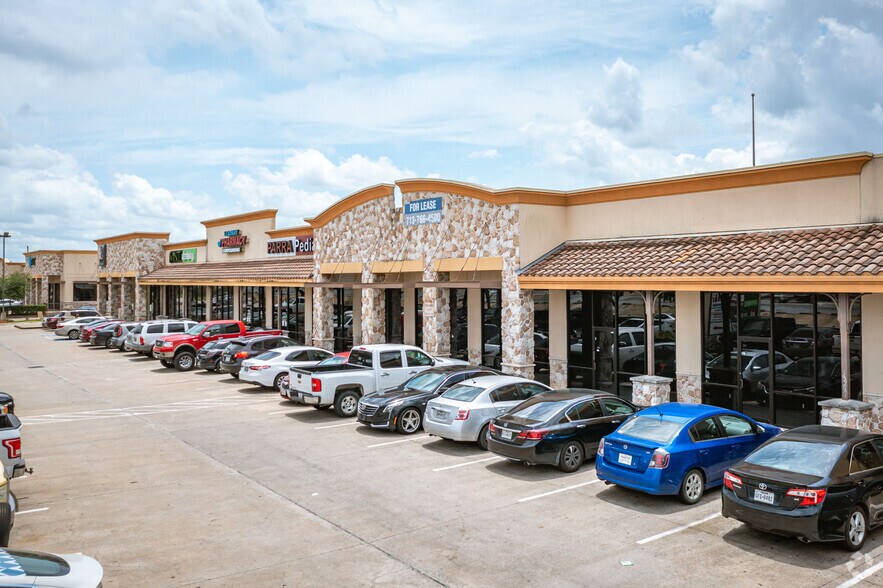 More Photos Of 9370-9380 W Sam Houston Pky S, Houston Unknown For Lease