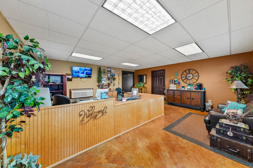 More Photos Of 4851 Highway 97 N, Klamath Falls Self Storage For Sale