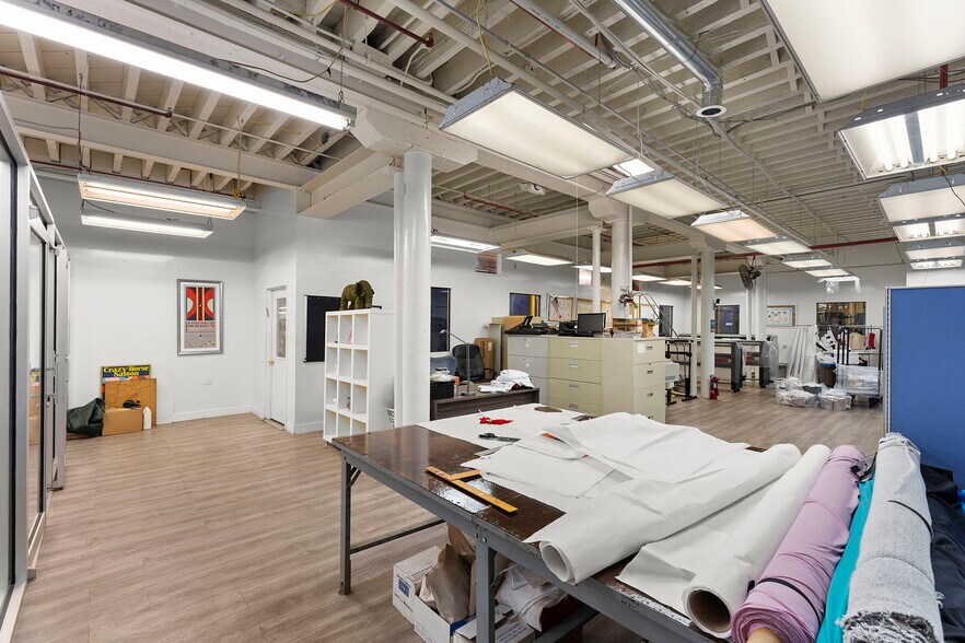 More Photos Of 100-118 John F Kennedy Dr N, Bloomfield Warehouse For Lease