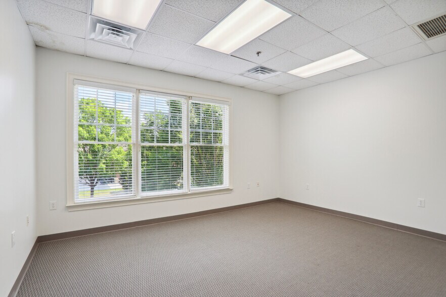 More Photos Of 11380 Southbridge Pky, Alpharetta Office For Lease