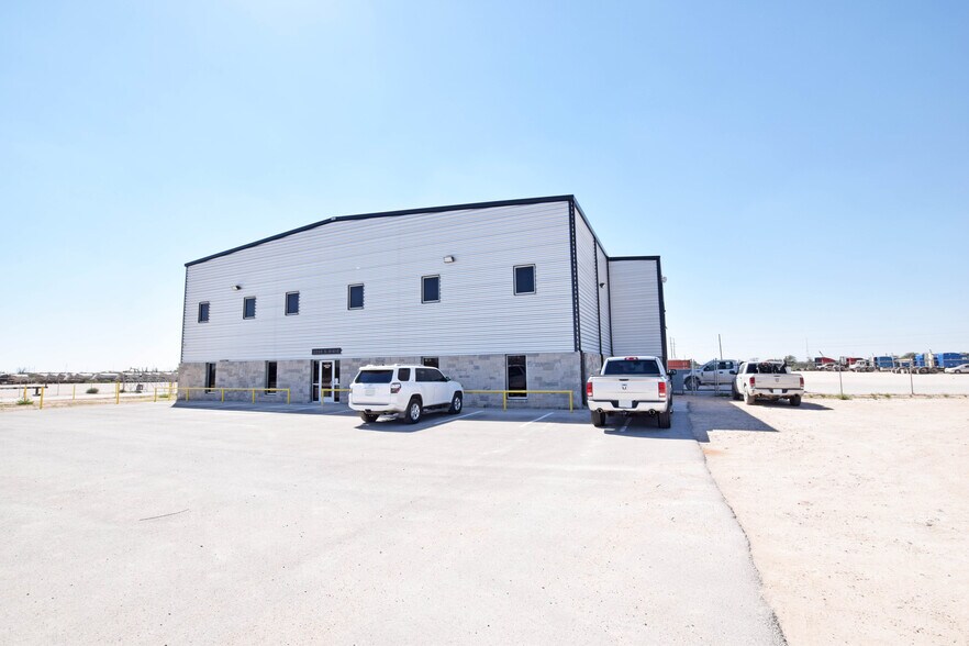 More Photos Of 2250 Dixie Blvd, Odessa Industrial For Sale