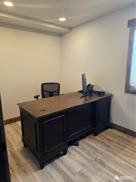 More Photos Of 900 Lone Tree Ln, Nunn Warehouse For Sale