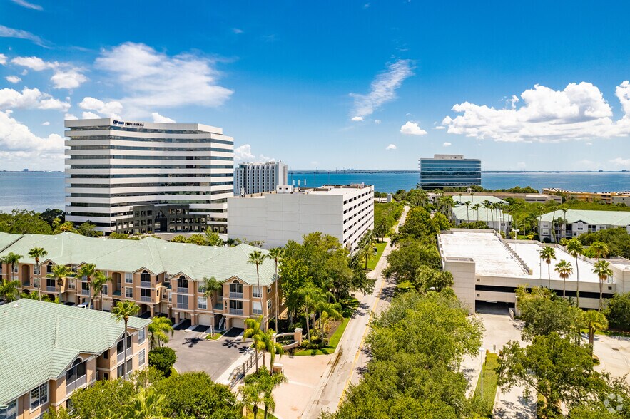 More Photos Of 2701 N Rocky Point Dr, Tampa Office For Lease