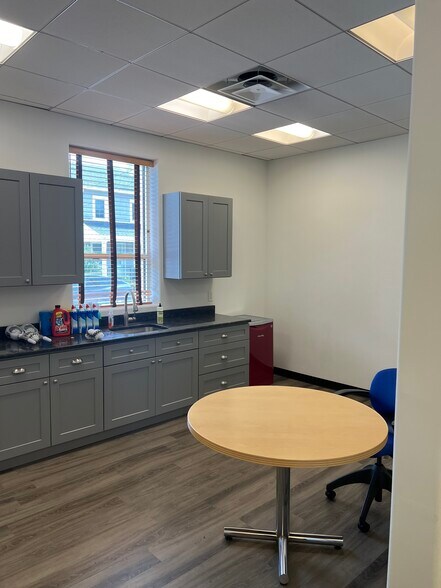 More Photos Of 730 E Elm St, Conshohocken Office For Lease