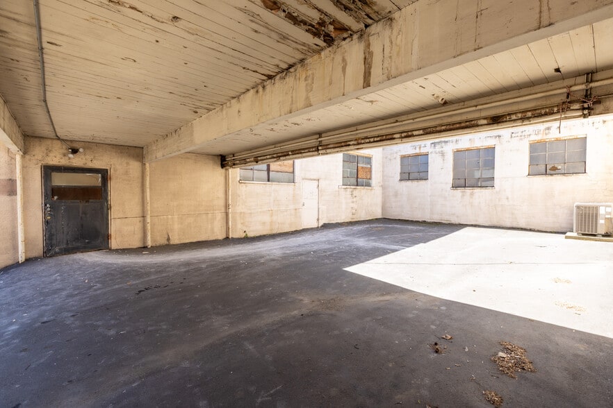 More Photos Of 412 Washington St, The Dalles Freestanding For Sale