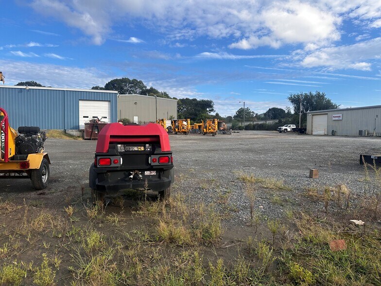 More Photos Of 3904 Harris Ln, Lynchburg Unknown For Lease