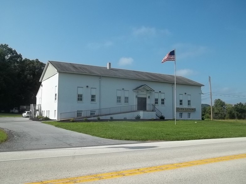 Primary Photo Of 1132 Ridge Rd, Pottstown Flex For Sale