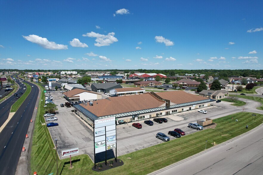 More Photos Of 3301 N Everbrook Ln, Muncie Unknown For Lease