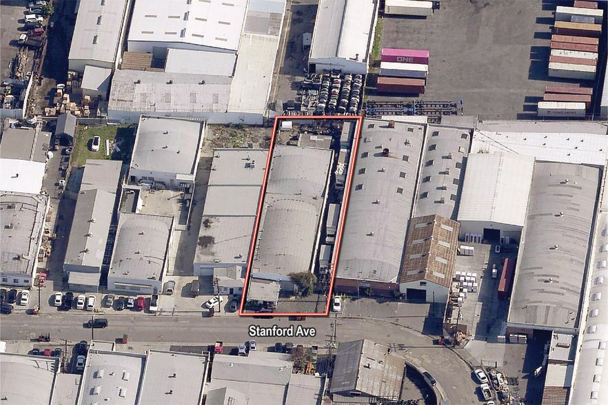 Primary Photo Of 10872 Stanford Ave, Lynwood Manufacturing For Lease