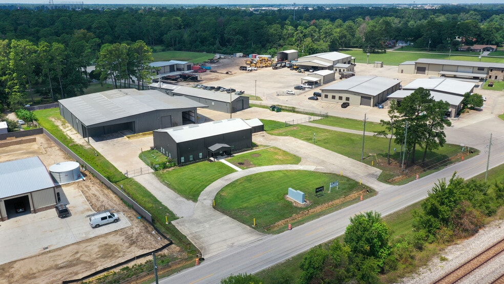 More Photos Of 23609 W Hardy Rd, Spring Warehouse For Lease