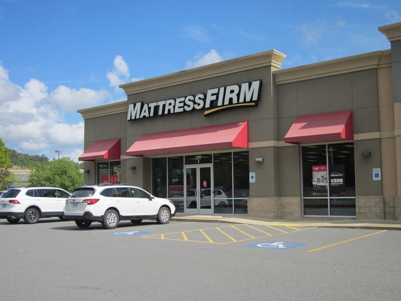 More Photos Of 11951 Maumelle Blvd, North Little Rock Freestanding For Lease