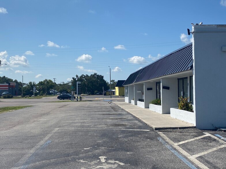 More Photos Of 917-923 E Oak St, Arcadia Unknown For Lease