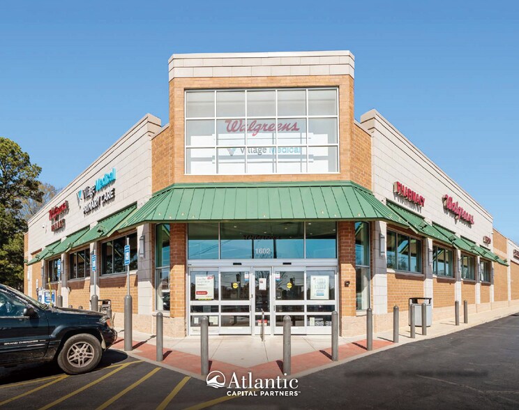 Primary Photo Of 1602 N Expressway, Griffin Drugstore For Sale