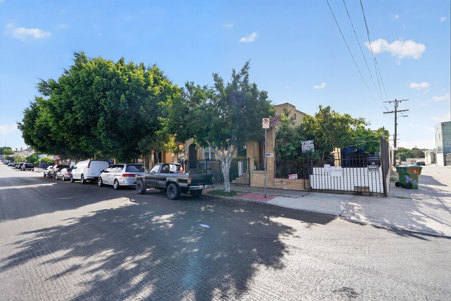 More Photos Of 620-628 N Fickett St, Los Angeles Apartments For Sale