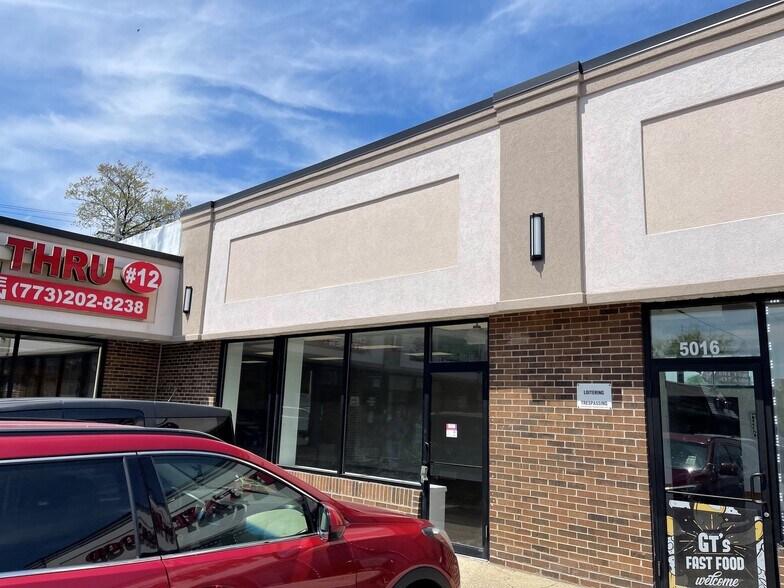More Photos Of 5006-5016 N Pulaski Rd, Chicago General Retail For Lease