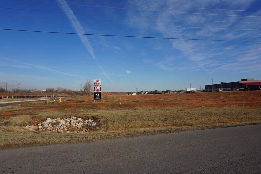 More Photos Of 89th St, Mustang Land For Sale