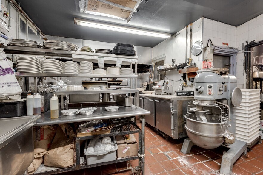 More Photos Of 176 Atlantic Ave, Brooklyn Apartments For Sale