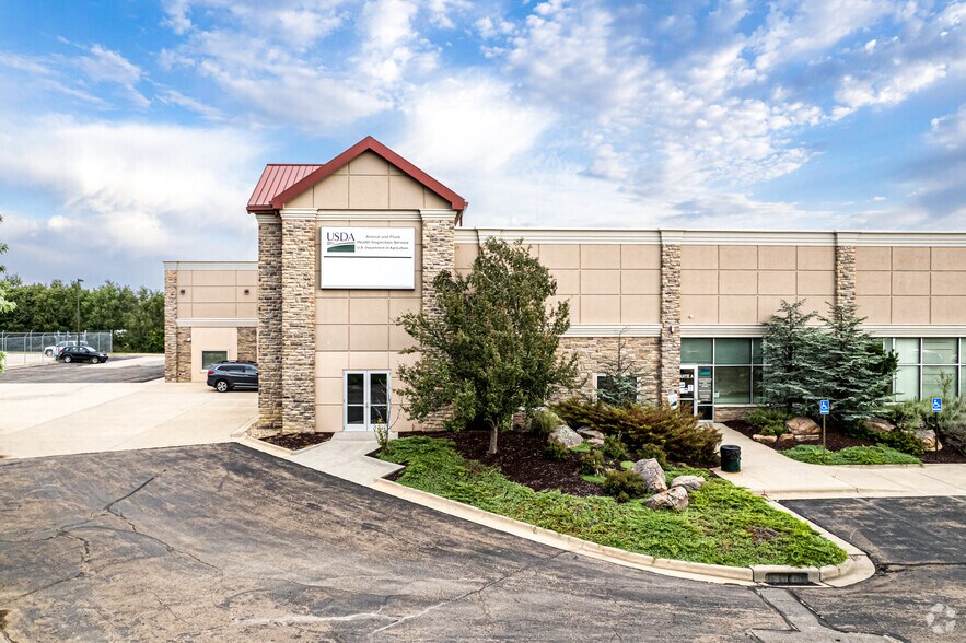 More Photos Of 1131 SW Winding Rd, Topeka Office For Sale