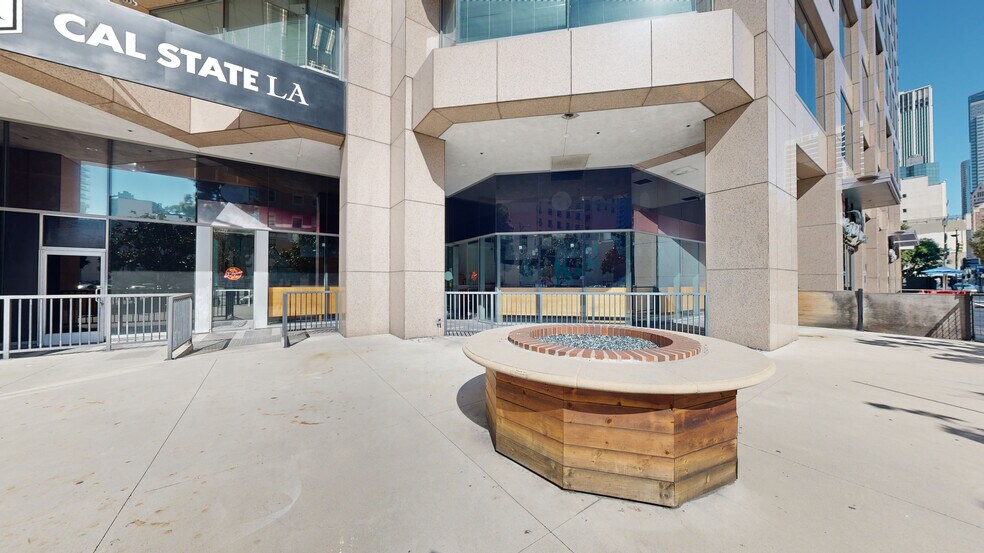 More Photos Of 801 S Grand Ave, Los Angeles Office For Lease