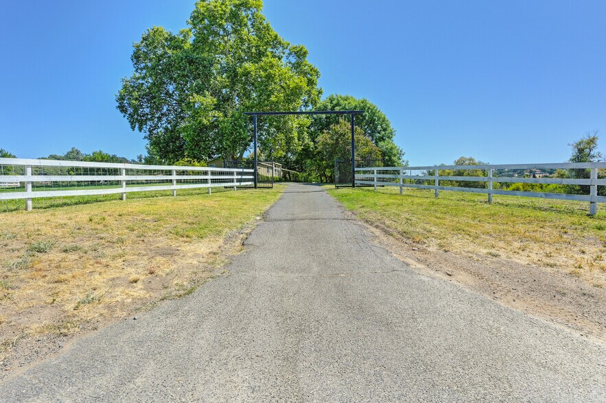 More Photos Of 1200 Gold Hill Rd, Newcastle Land For Sale