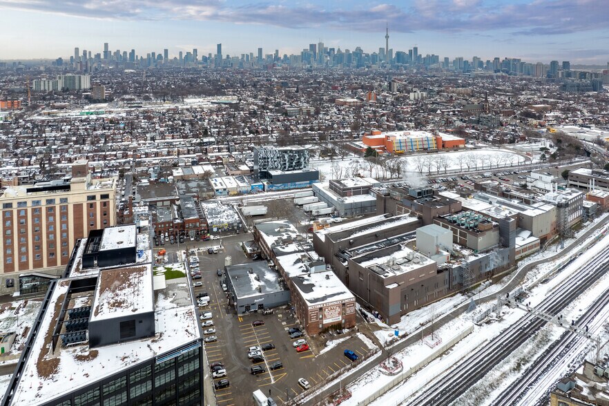 More Photos Of 128 Sterling Rd, Toronto Office For Lease