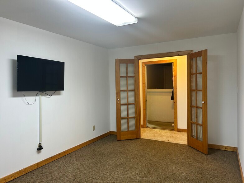 More Photos Of 15096 Us Highway 131 S, Schoolcraft Auto Dealership For Sale