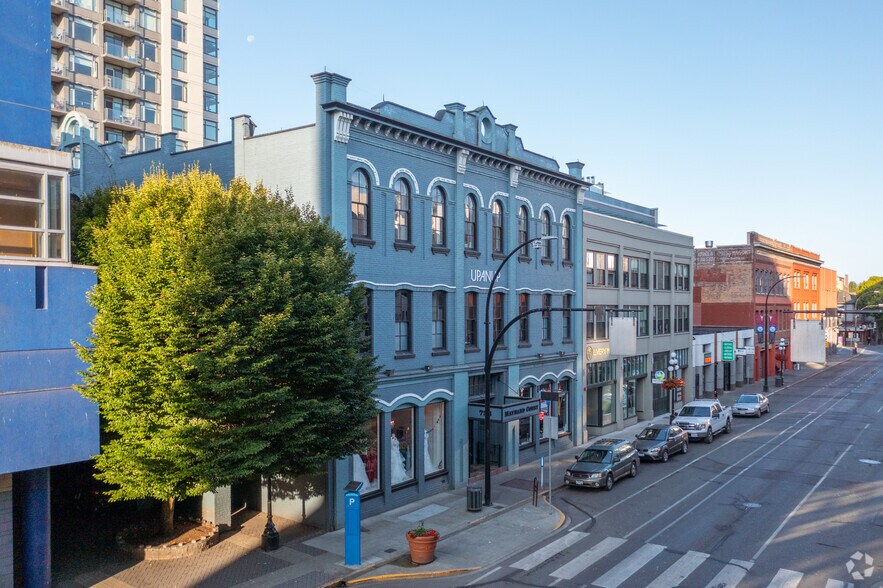 More Photos Of 733 Johnson St, Victoria Storefront Retail Office For Lease