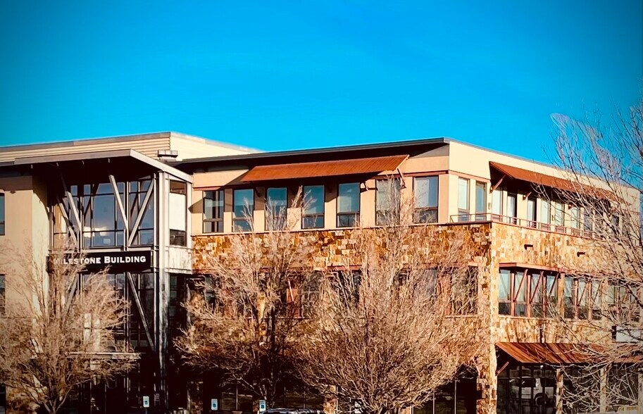 Primary Photo Of 1404 Hawk Pky, Montrose Medical For Lease