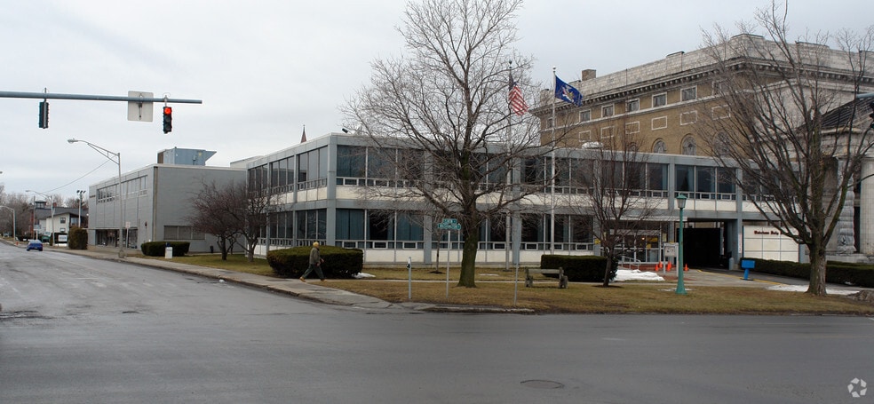 More Photos Of 260 Washington St, Watertown Office For Lease